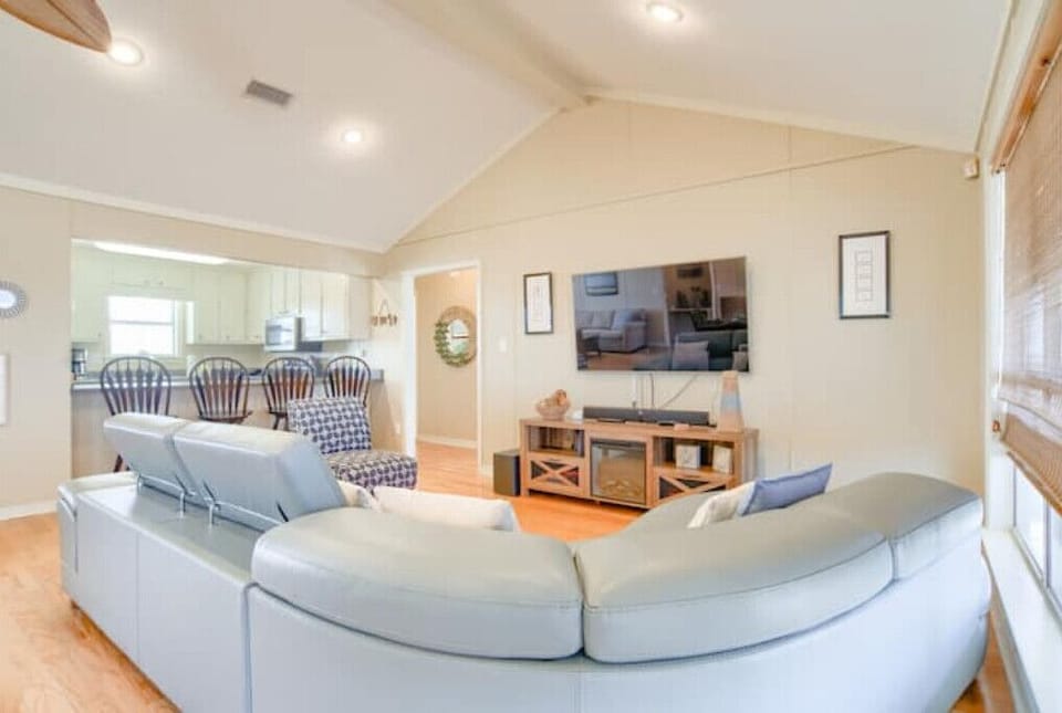 Living room.