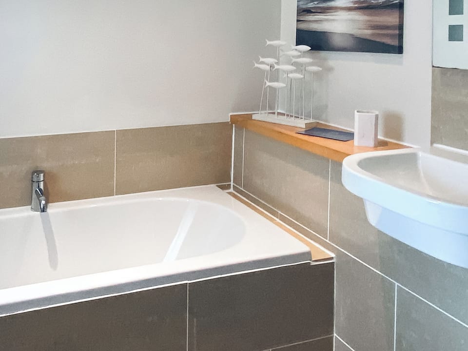 Bathroom | The Court House - The Old Court House, Silloth