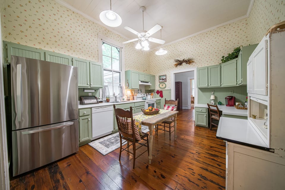 Fully stocked kitchen.