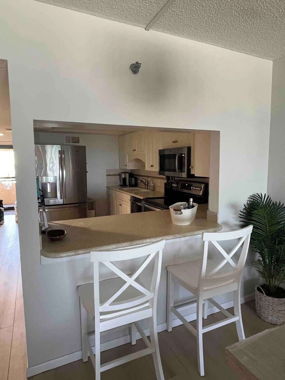 Breakfast Nook/Workplace