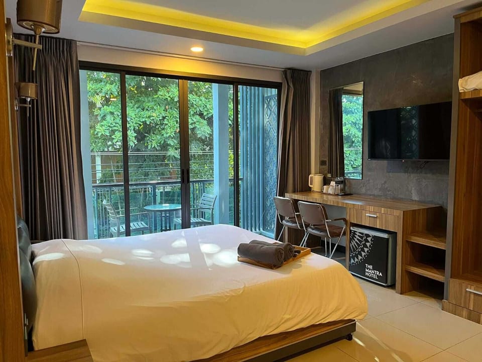Deluxe Grand with Balcony | Balcony view