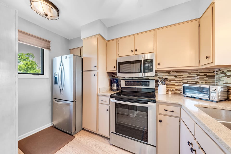 Subway tiled back splash