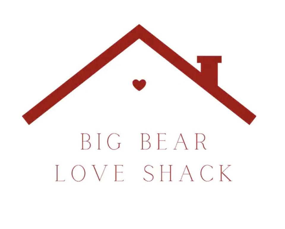 Who knew a tiny home could feel so big in Big Bear?! Come take a look- you won't regret it! #tinyhomecabin #bigbearcalifornia