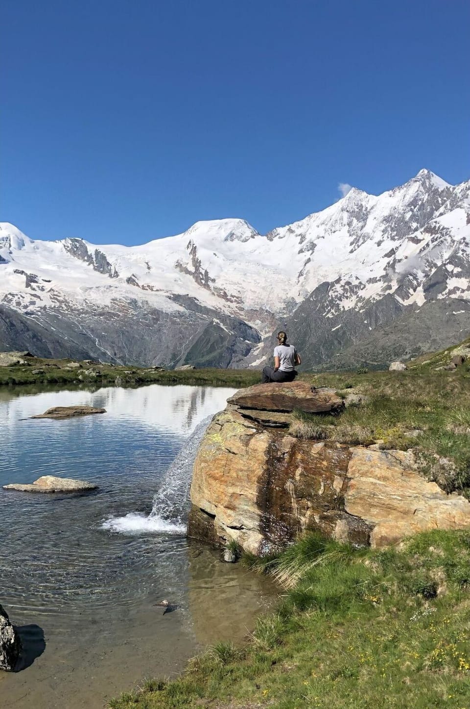 Water, Sky, Mountain, Plant, Natural Landscape, Snow, Highland, Tree, Lake, Landscape