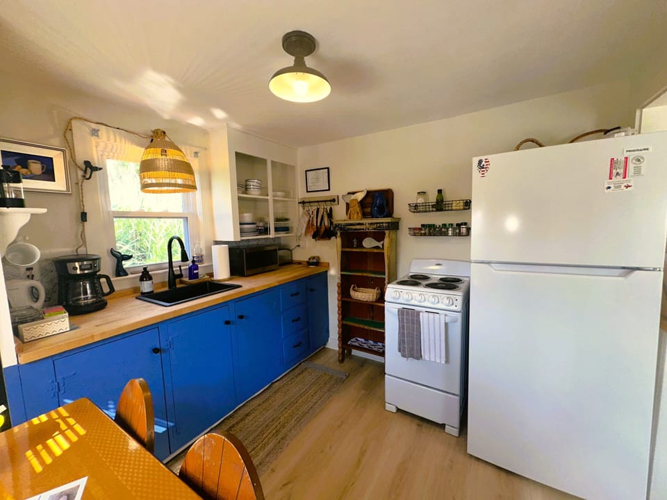 Cozy kitchen with breakfast nook