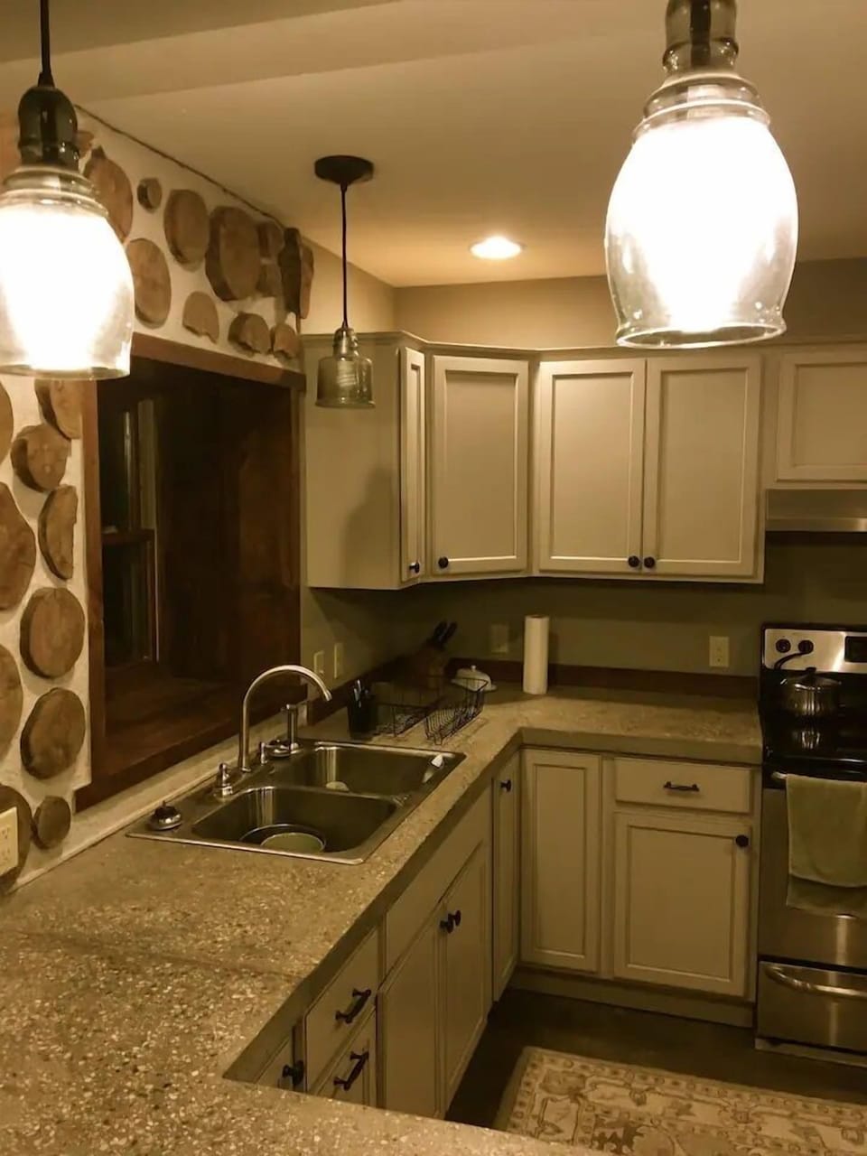 Kitchen - Kitchen