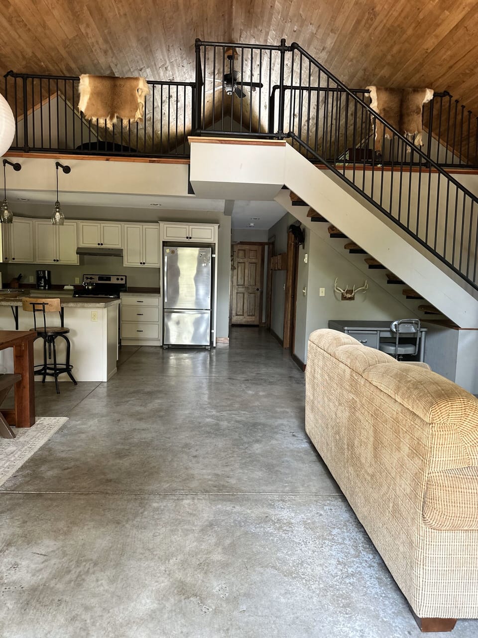 Cabin with Loft - Cabin with Loft