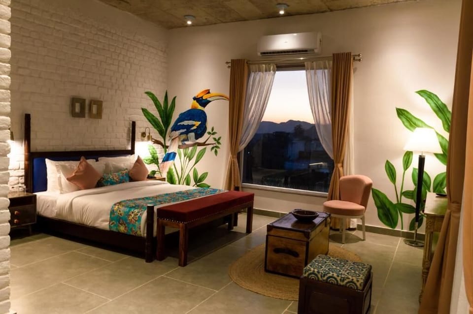Suite with Balcony (Elite room) | Premium bedding, down comforters, memory foam beds, in-room safe