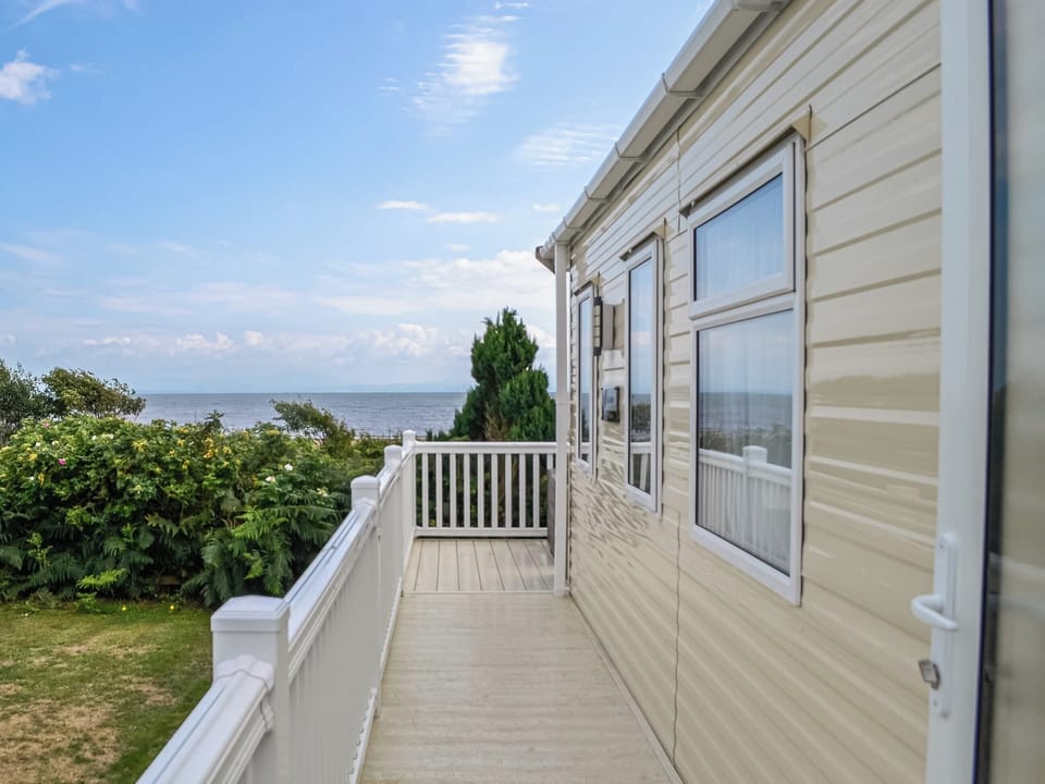 Terrace | Beeches Bay - Bonnie Escapes, Southerness