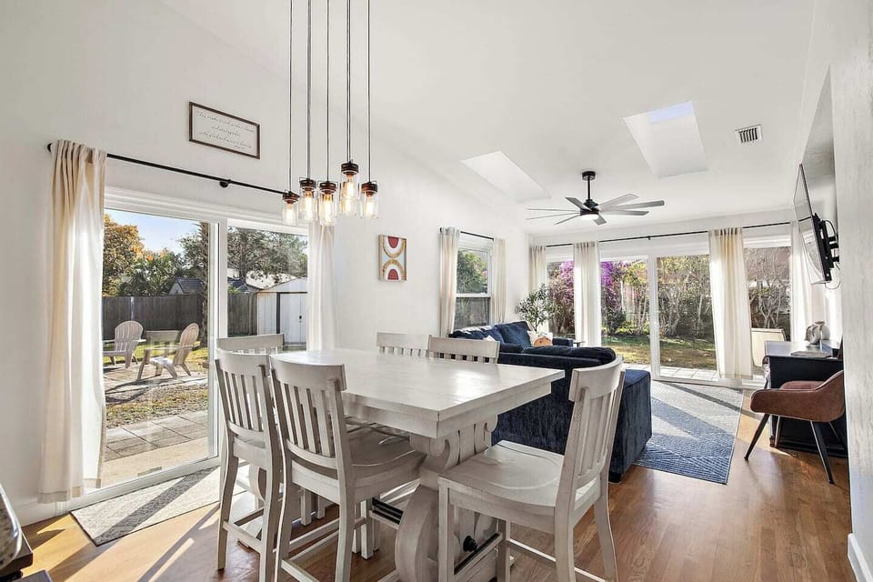 Be all together in this great room while cooking, chatting, and gathering for movies and games.
