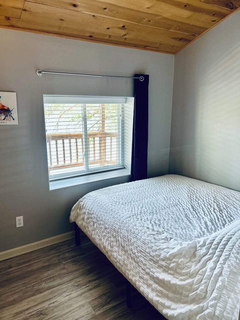 Queen bed