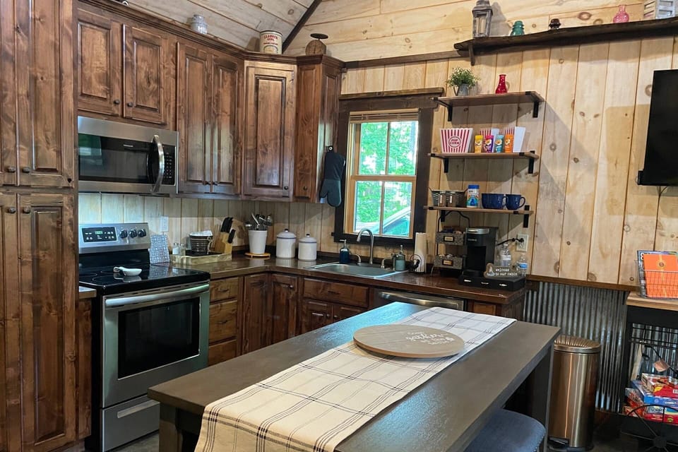 Full Kitchen Area