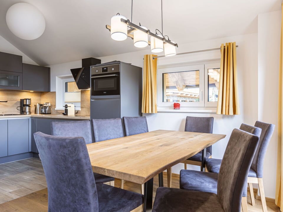 Table, Furniture, Property, Chair, Wood, Lighting, Picture Frame, Interior Design, Flooring, Floor