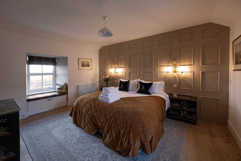 Kipney Farmhouse bedroom