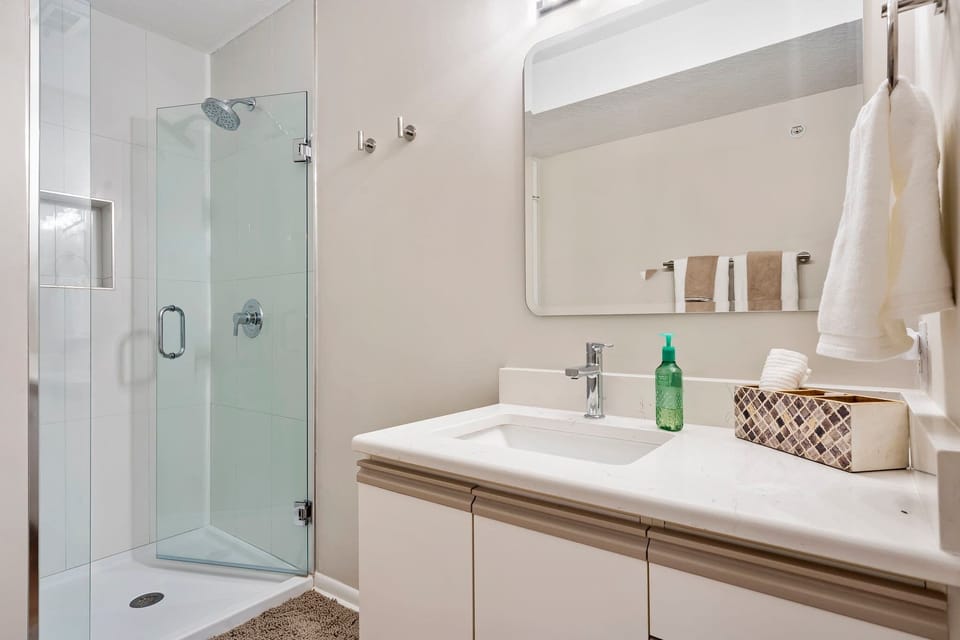 Whiskey's Hillside Retreat -holiday Hills Branson - Golf Resort Apartment in Missouri