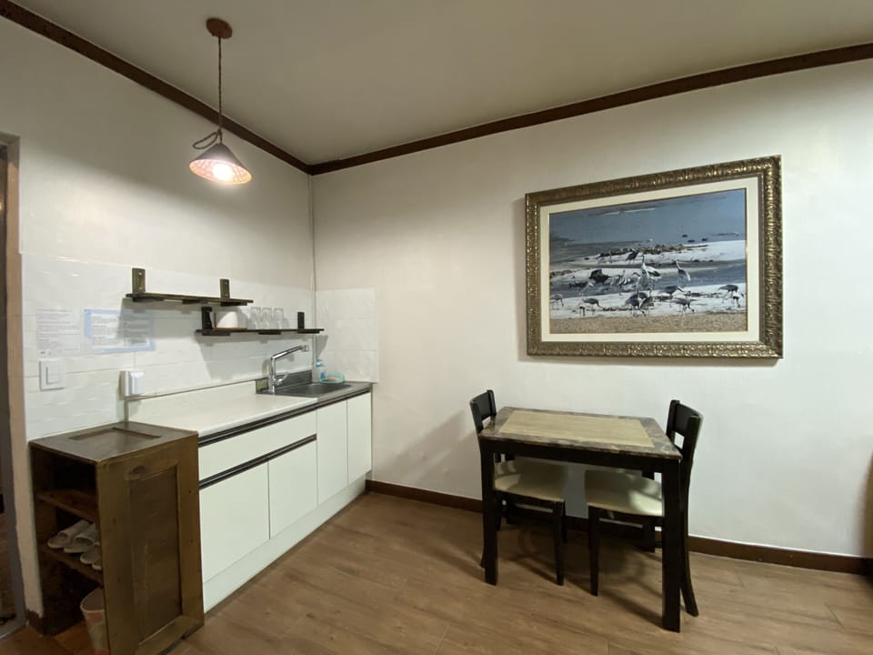 Family Studio | Private kitchen | Mini-fridge