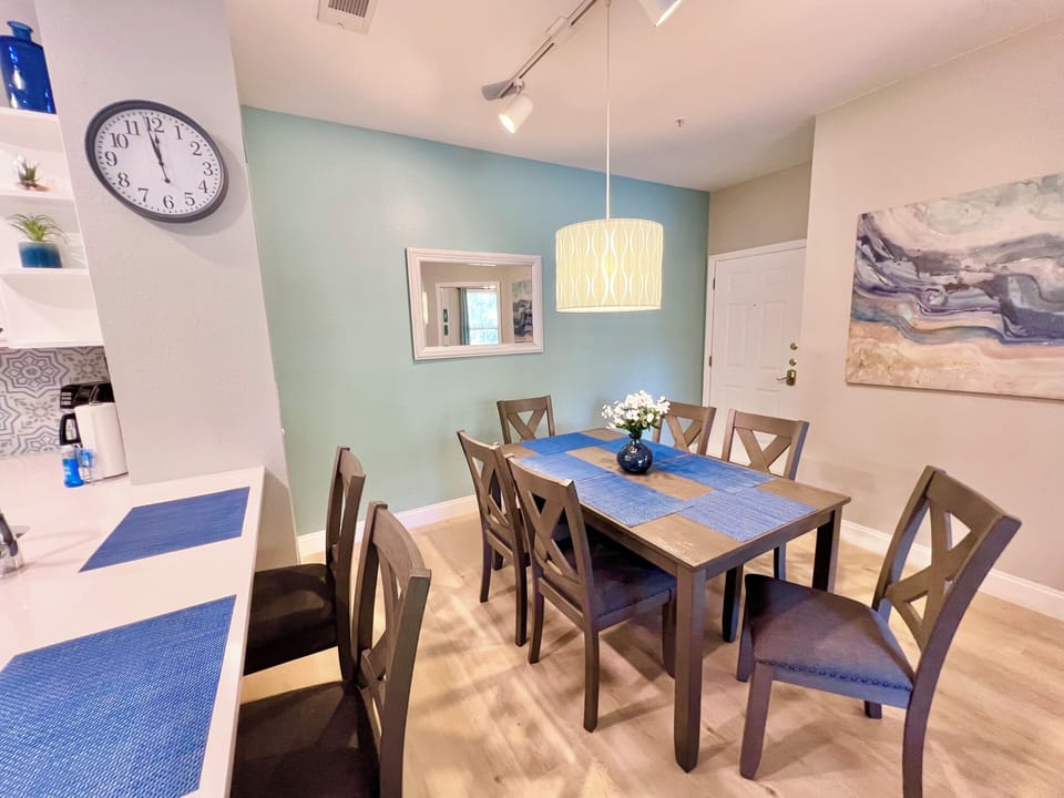 Dining Table and Counter Seating !