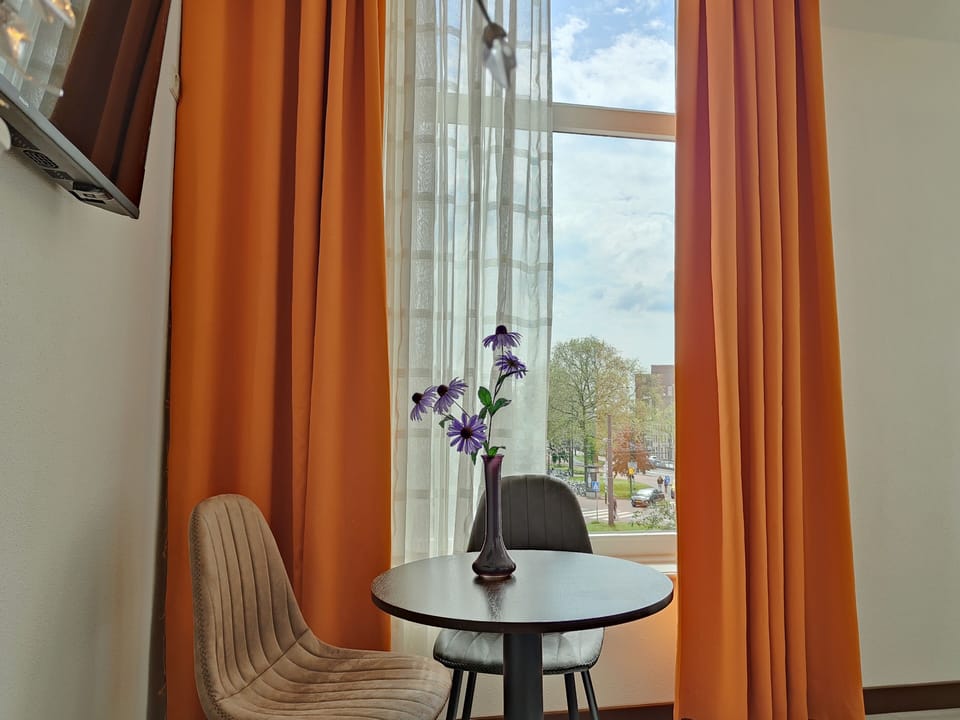 Double Room | Desk, laptop workspace, soundproofing, free WiFi