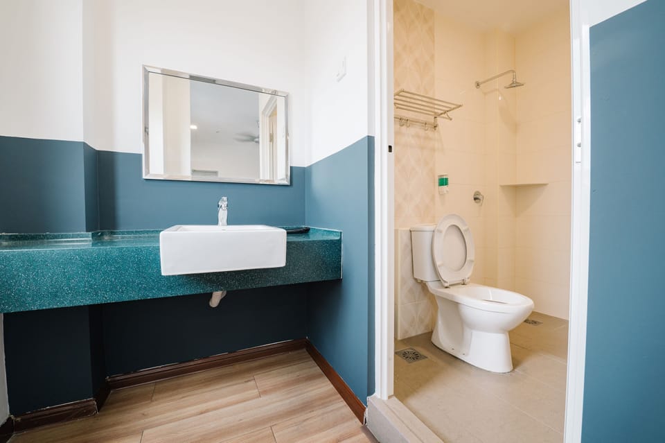 Quadruple Room | Bathroom | Towels