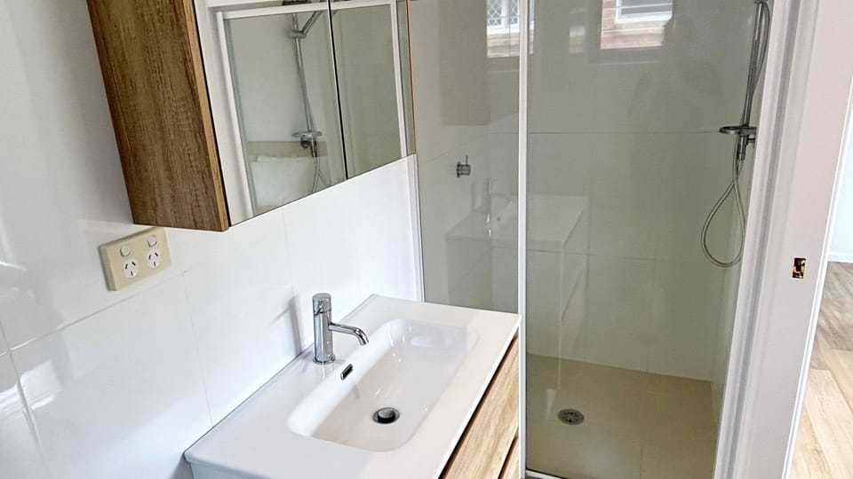 Master ensuite. 