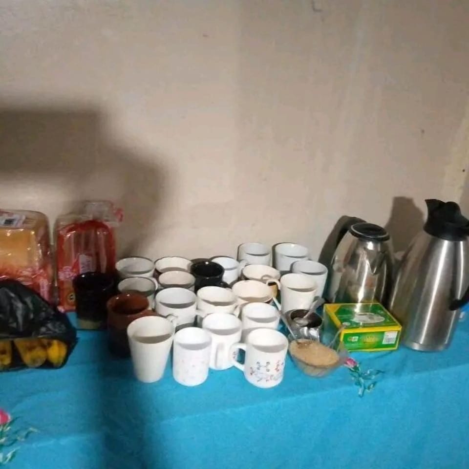 Free daily English breakfast