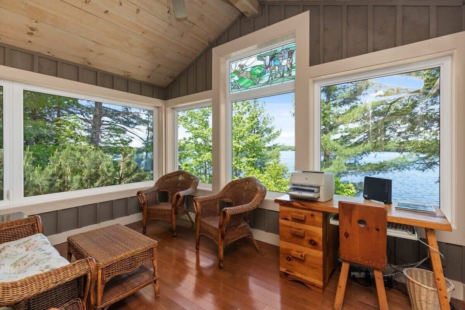 Main floor office space