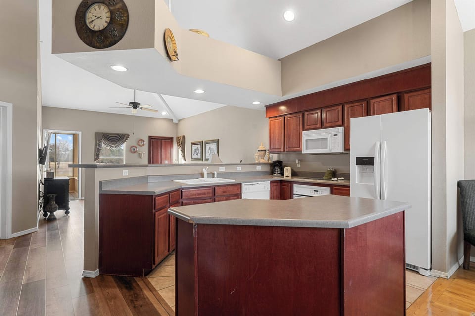Condo, Multiple Beds, Patio, Golf View (Glory Daze) | Private kitchen | Coffee/tea maker