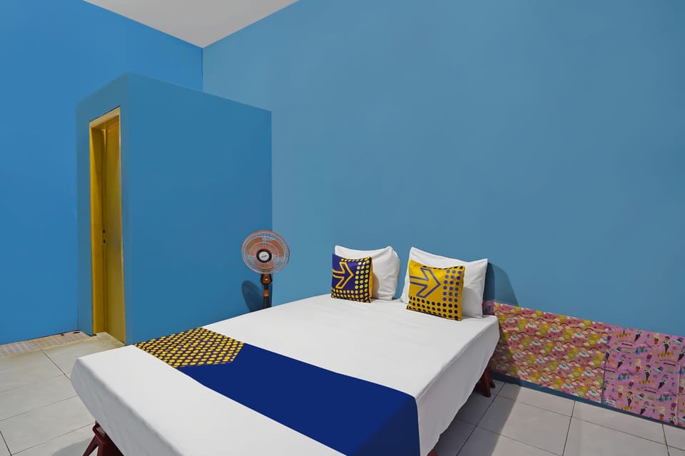 Double Room | Laptop workspace, free WiFi, bed sheets