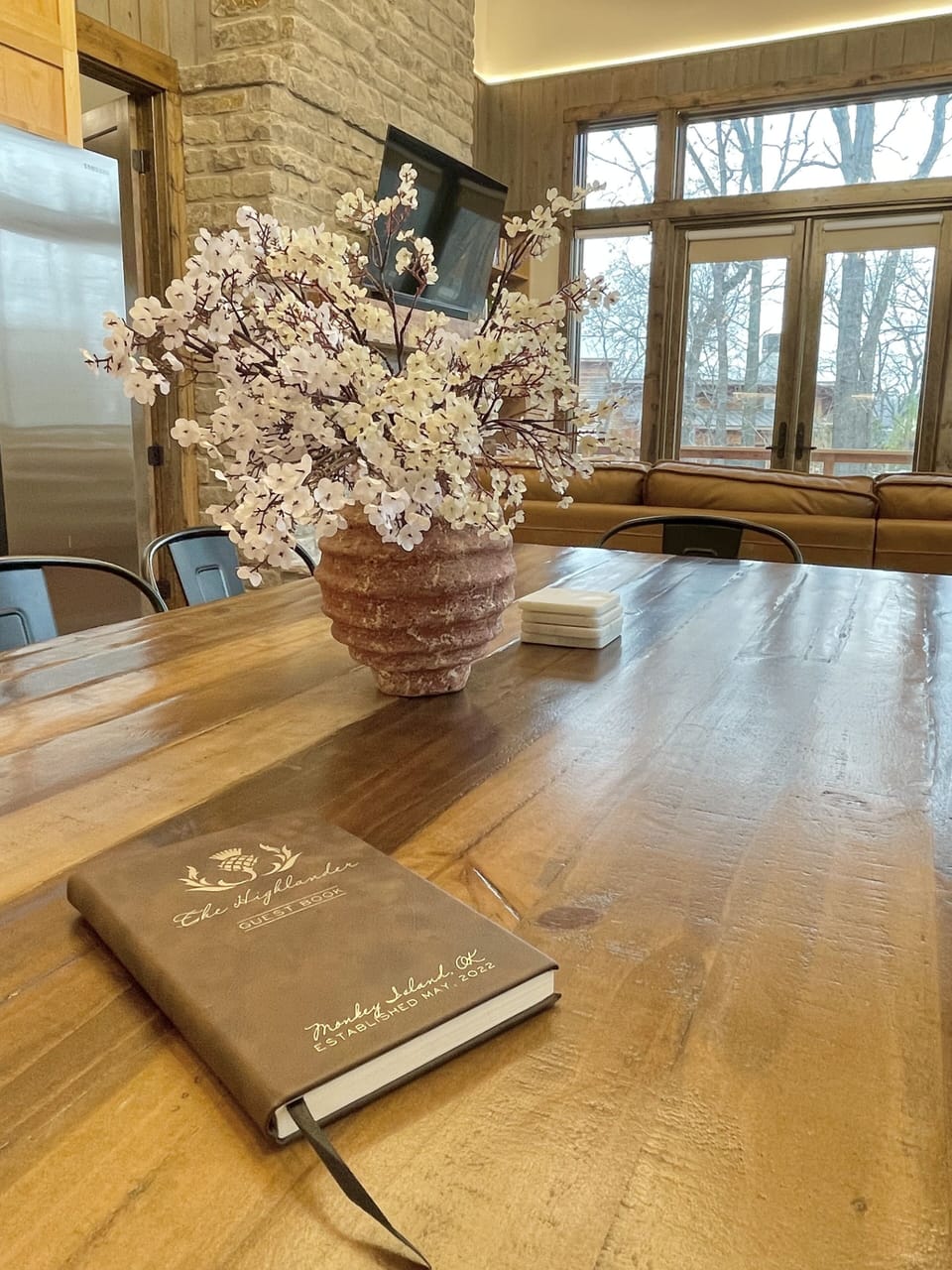 Please sign our guest book and share some of your favorite details of your trip!
