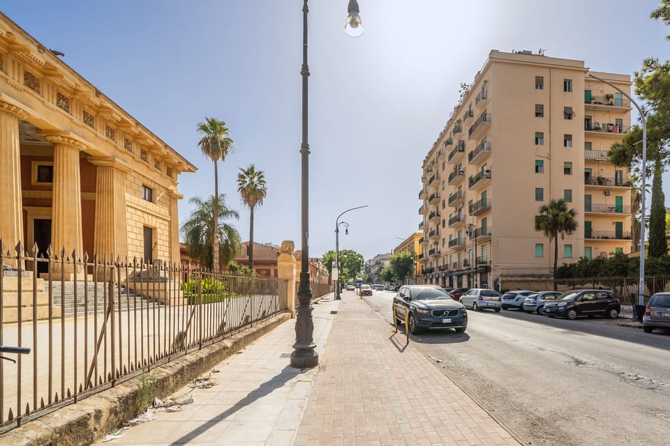 Apartment | Street view