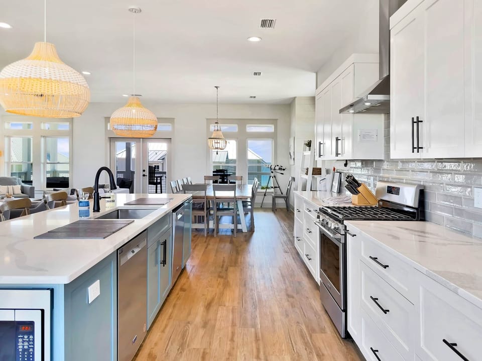 Large and spacious cooking space
