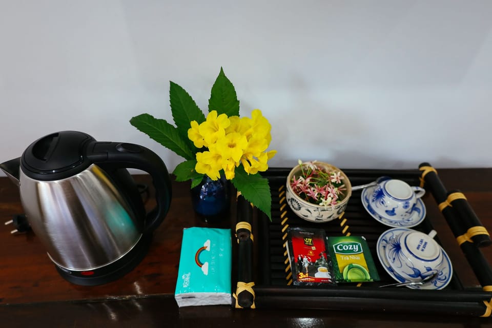 Standard Twin Room | Minibar, desk, laptop workspace, free WiFi