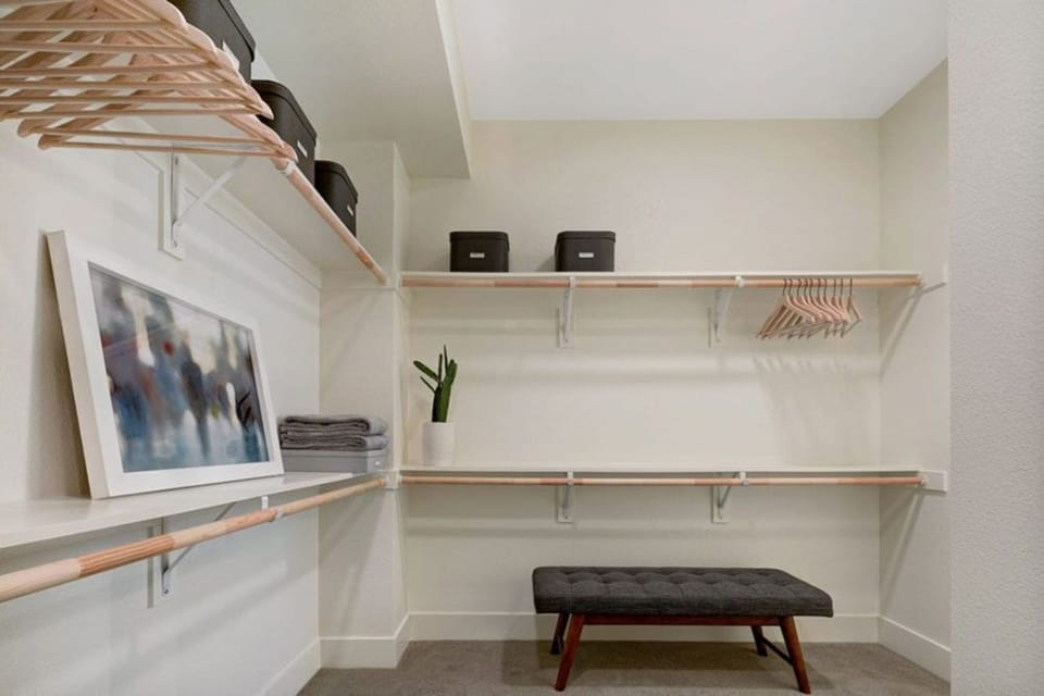 Walk-in-Closet