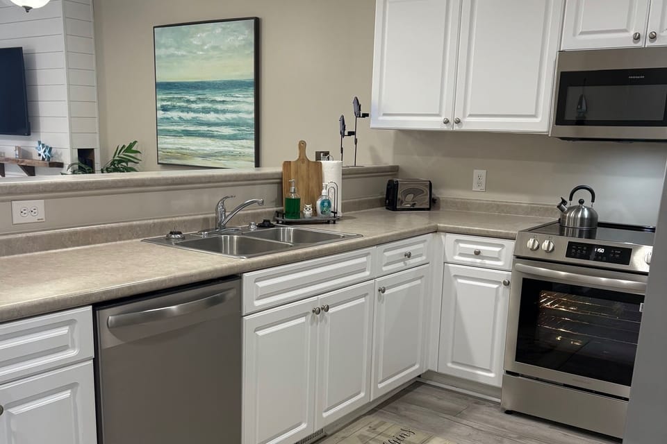 Full Kitchen