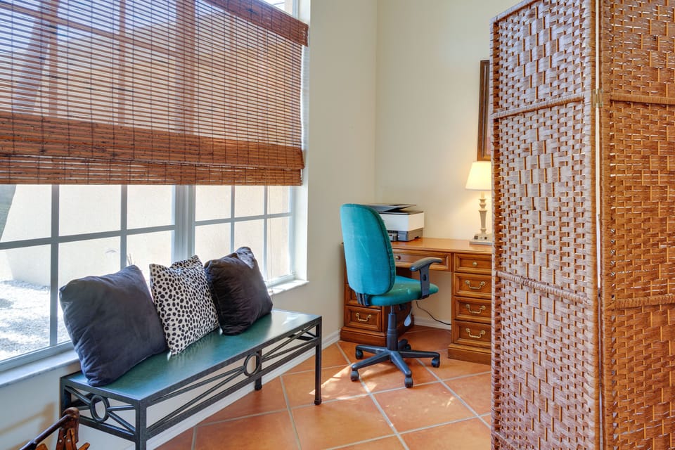 Office | Desk Workspace | Twin Bed