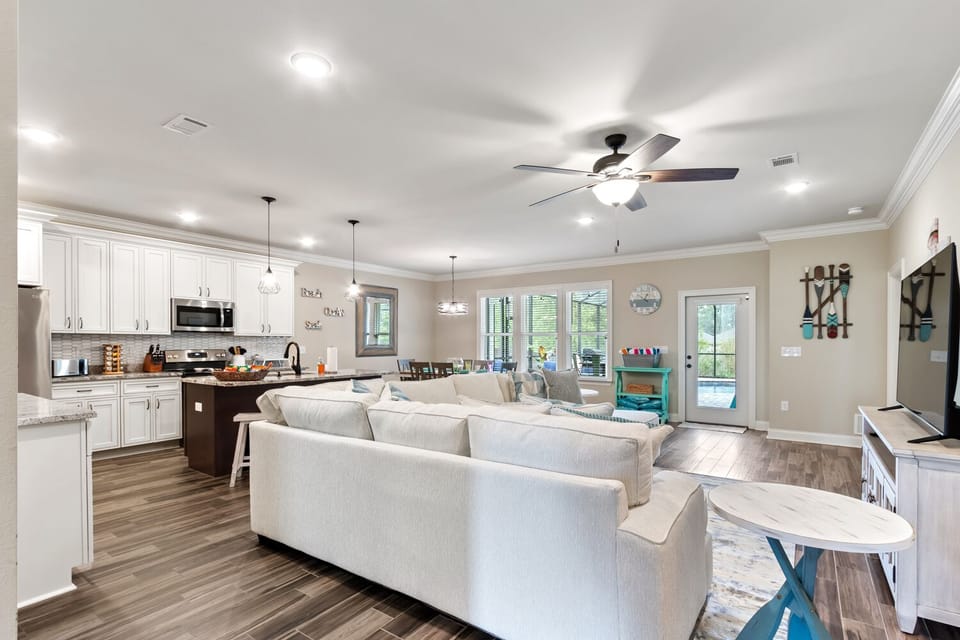 Open living space for everyone to enjoy with a 65" TV