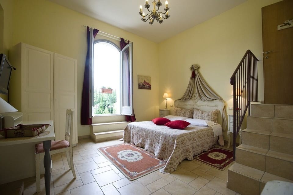 Superior Room | Desk, free WiFi, bed sheets