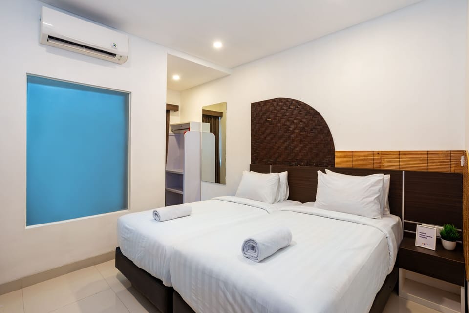 Deluxe Twin Room | Desk, free WiFi, bed sheets