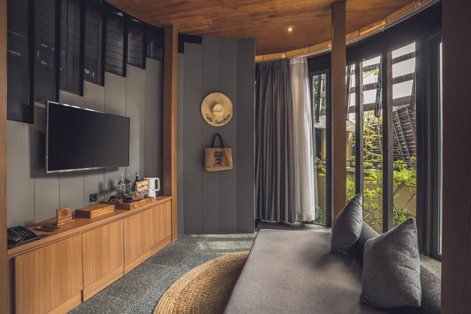50-inch LED TV with cable channels, Netflix, streaming services