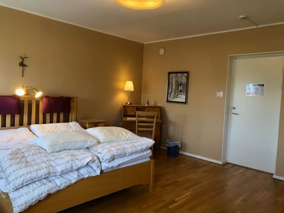 Double Room | Individually decorated