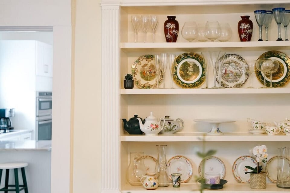 Dining room.