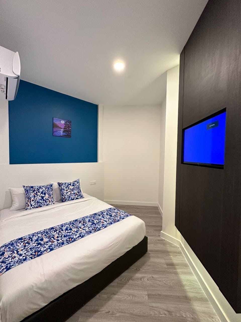 Standard Double Room | WiFi (free), bed sheets
