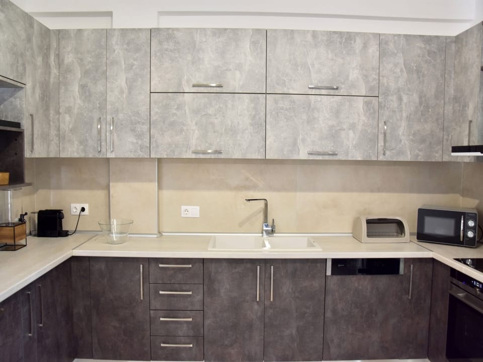 Villa, 6 Bedrooms, Private Pool, Garden View | Interior