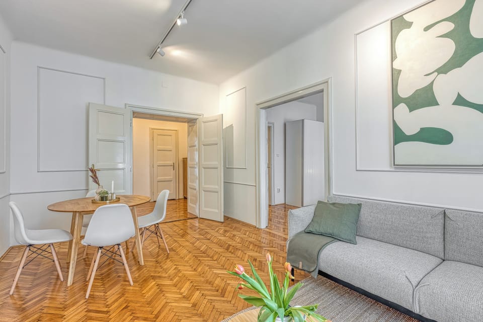 Family Apartment, 2 Bedrooms, Balcony (Spacious Apartment In Heart Of Zagreb) | Interior