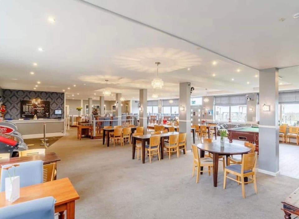 Villa | Dining