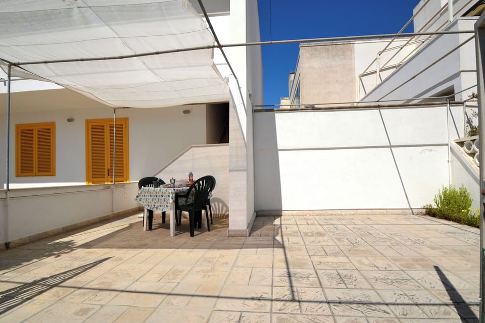 Apartment, 2 Bedrooms, Smoking, Balcony | Outdoor dining