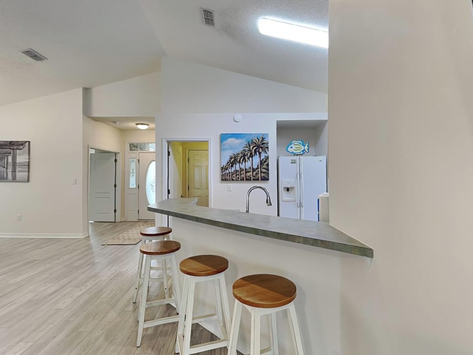 Breakfast Bar - Seating