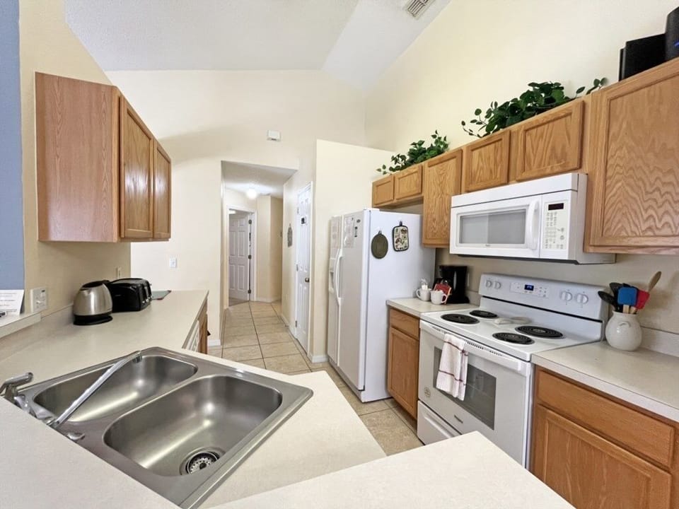 Villa, 4 Bedrooms | Private kitchen