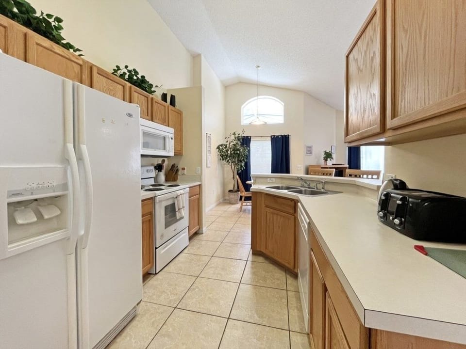 Villa, 4 Bedrooms | Private kitchen