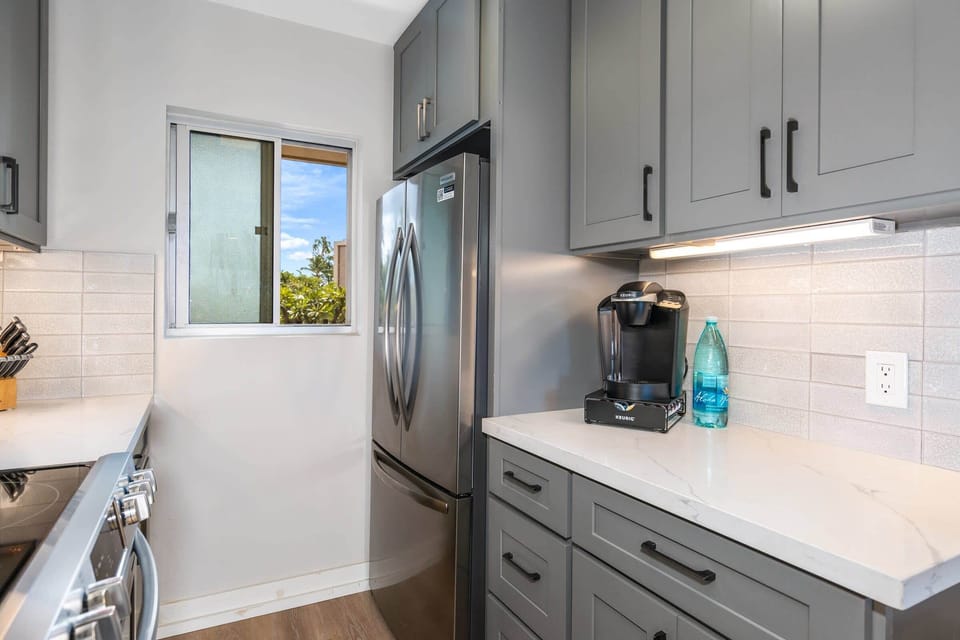 Fully Stocked Kitchen